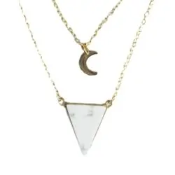 Collier Howlite Blanche Triangle et Lune Chaîne dorée 
