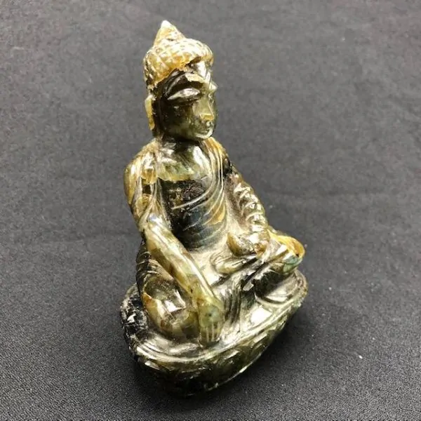 Buddha Labradorite | Minéraux de collection | Dans les yeux de Gaïa