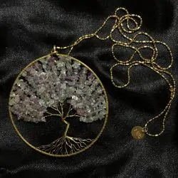 Collier artisanal arbre de vie en fluorite | Pendentifs en Minéraux | Dans les yeux de Gaïa