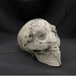 Crâne en Quartz Tourmaline | Crânes de Cristal | Dans les yeux de Gaïa
