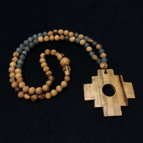 Collier en Palo Santo inca chacana -2| Amulettes, talismans | Dans les yeux de Gaïa