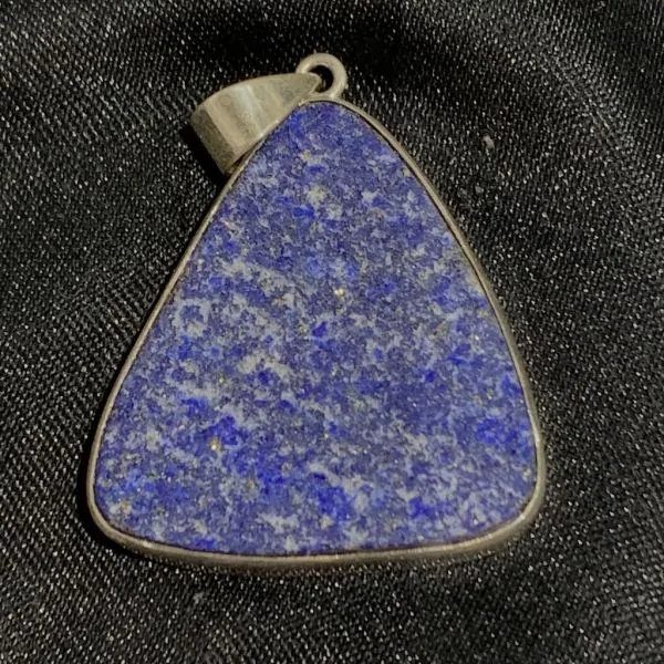 Pendentif Lapis-Lazuli serti en Argent 925 - Photo 2 | Dans les Yeux de Gaia