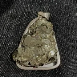 Pendentif en Pyrite serti en Argent 925 -1| Pendentifs en Minéraux | Dans les yeux de Gaïa