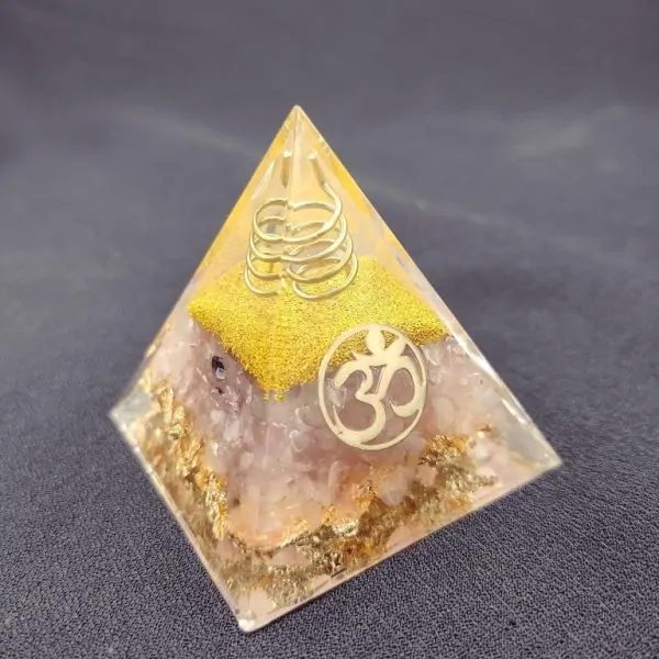 Mini Pyramide Orgonite Pierre naturelle - Quartz rose | Orgonites et condensateurs | Dans les yeux de Gaïa