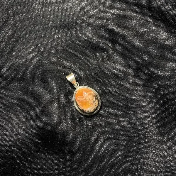 Pendentif en Opale de Feu serti en Argent 925 - Photo 3 | Dans les Yeux de Gaia