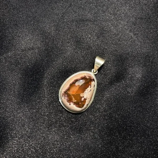 Pendentif en Opale de Feu serti en Argent 925 -16| Pendentifs en Minéraux | Dans les yeux de Gaïa