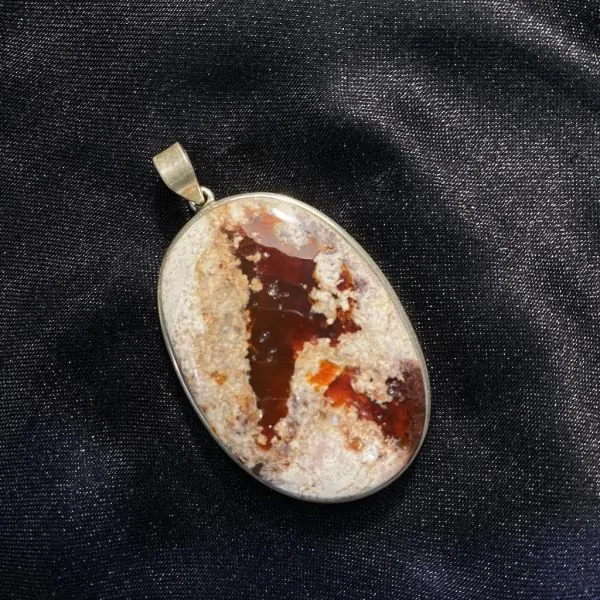 Pendentif en Opale de Feu serti en Argent 925 -7 | Pendentifs en Minéraux | Dans les yeux de Gaïa