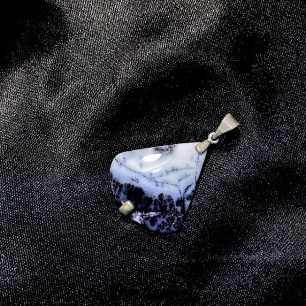 Pendentif en Agate Dendritique Serti en Argent 925 -2| Pendentifs en Minéraux | Dans les yeux de Gaïa