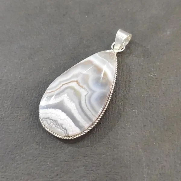 Pendentif en Agate -8| Pendentifs en Minéraux | Dans les yeux de Gaïa