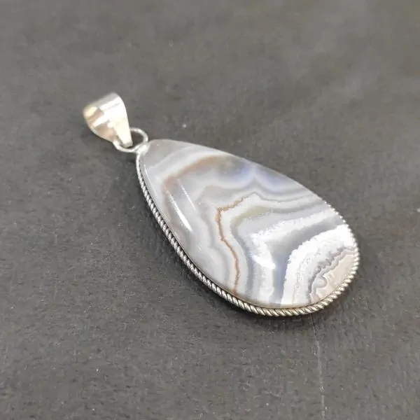 Pendentif en Agate -8| Pendentifs en Minéraux | Dans les yeux de Gaïa