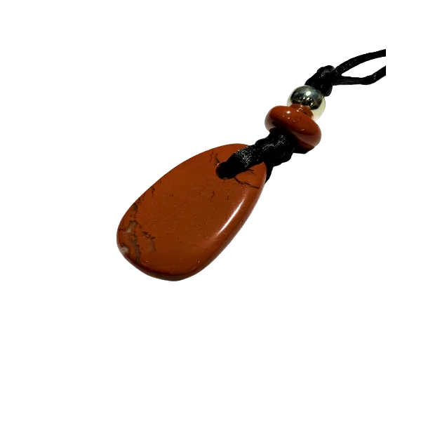 Pendentif jaspe rouge vue de profil | Dans les Yeux de Gaïa
