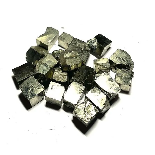 Pyrite cubique brute 2 - Lithothérapie |Dans les Yeux de Gaïa - Vue d'ensemble 2