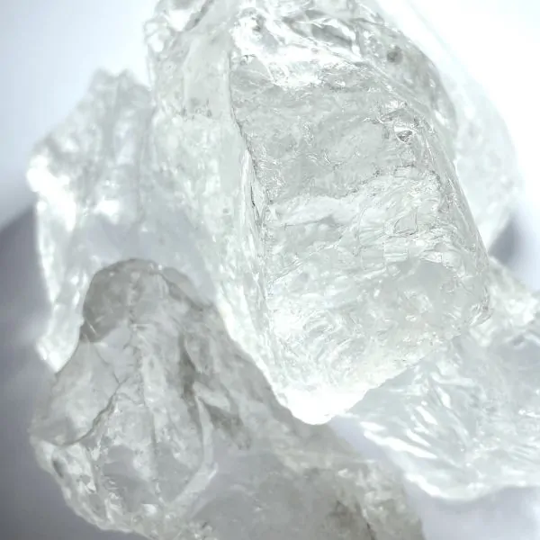 Cristal de roche brut - Vue de près | Dans les Yeux de Gaïa
