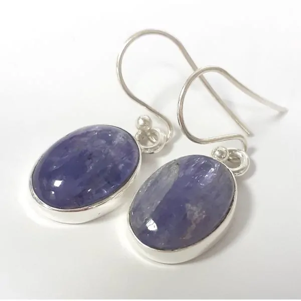 Argent et Tanzanite monté en boucles d'oreilles l Dans les Yeux de Gaïa