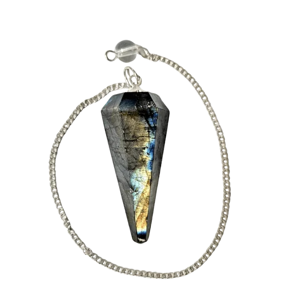 Pendule en Labradorite en pointe avec sa chaine argentée - radiesthésie | Dans les Yeux de Gaïa