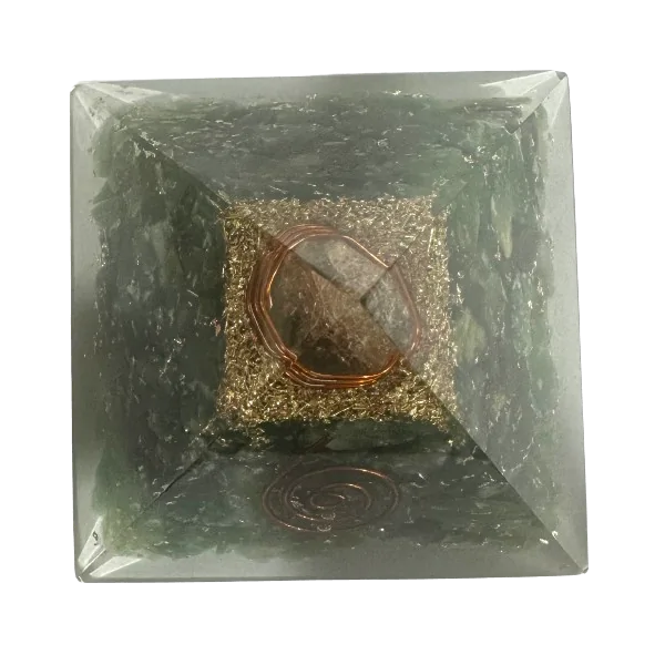 Pyramide Orgonite en Aventurine verte et spirale - Emotion | Dans les Yeux de Gaïa