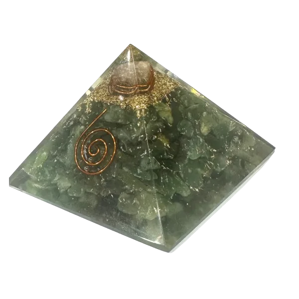 Pyramide Orgonite en Aventurine verte et spirale - Equilibre | Dans les Yeux de Gaïa